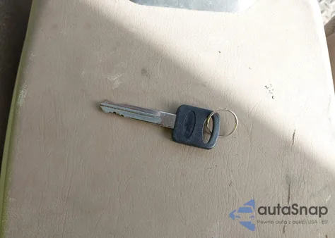 2000 Ford F-250 Lariat/Xl/Xlt from USA, damaged, VIN 1FTNX21F3YED10819